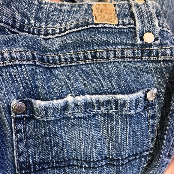 Jordache Cropped Rolled 6 Pocket Stretch Jeans Women's Size 3/4 - Picture 4 of 7